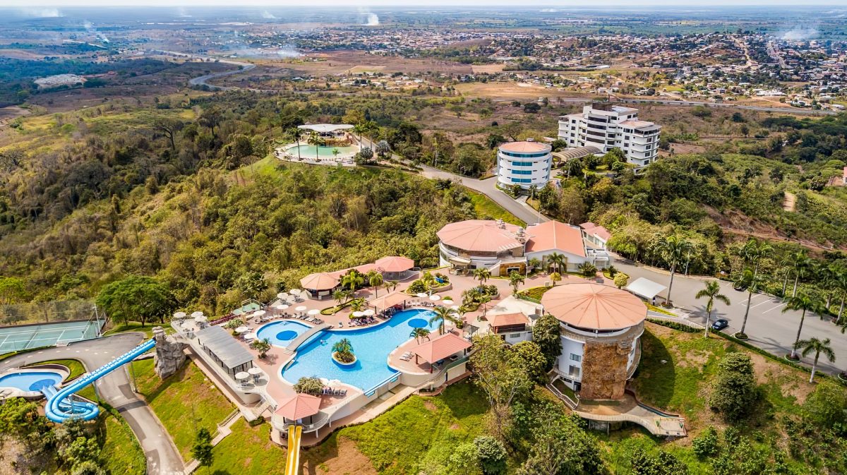 Foto HILLARY RESORT