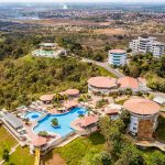 HILLARY NATURE RESORT <img src="https://turismo.fenedifvirtual.org/site/wp-content/uploads/accesibilidad/semaforo_alto1.png"  width="150px">