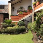 Restaurante Leñador De Cotacachi <img src="https://turismo.fenedifvirtual.org/site/wp-content/uploads/accesibilidad/semaforo_medio1.png"  width="150px">