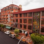 HOTEL EL AUCA <img src="https://turismo.fenedifvirtual.org/site/wp-content/uploads/accesibilidad/semaforo_medio1.png"  width="150px">